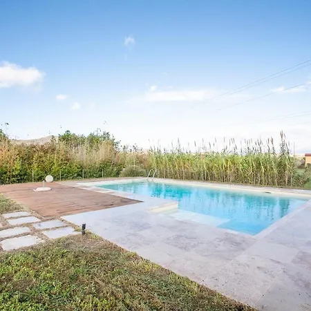 Selena Oasis Of Well Being - Goelba Apartment